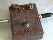 The Oxidizer es el nuevo pedal de efectos de Hutchinson Guitar Concepts