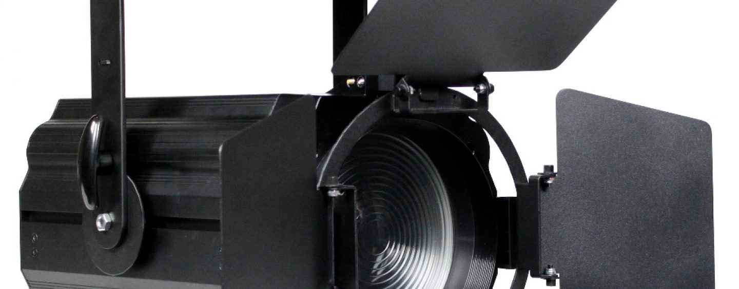 PR Lighting presentó la luminaria LED Studio 3205D