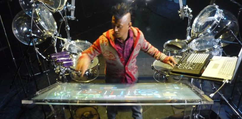 El DJ Ravi Drums se presentó en los Premios Tu Mundo con los micrófonos AKG