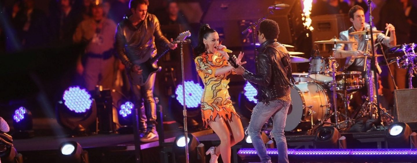 Katy Perry estuvo respaldada por MA Lighting, Fender y GLP en el Super Bowl