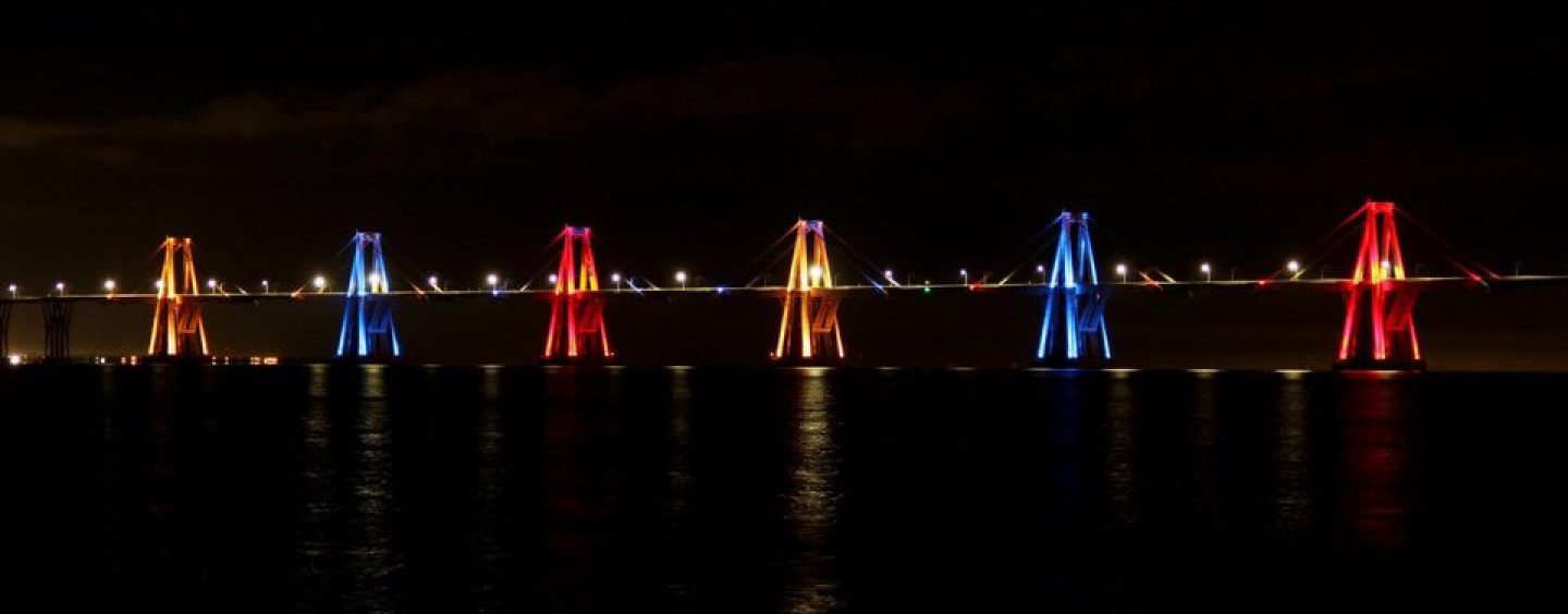 W-DMX y Varonaleds iluminan al icónico puente de Maracaibo