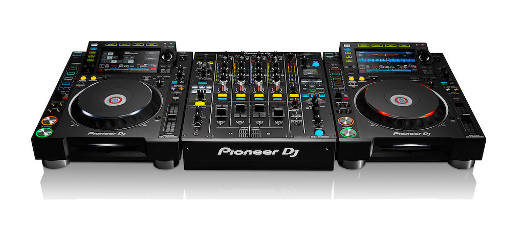 CDJ2000NXS2 y DJM900NXS2 de Pioneer DJ son compatibles con Traktor