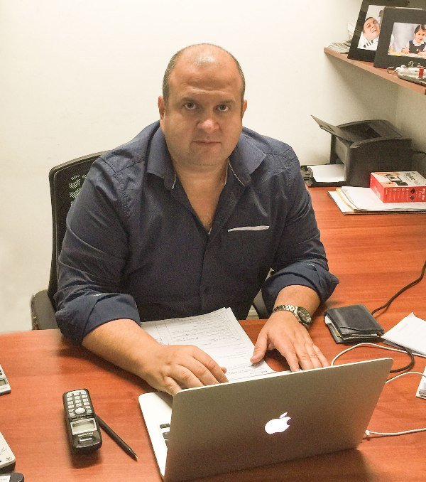 César Augusto Arteaga Gallego, gerente comercial 
