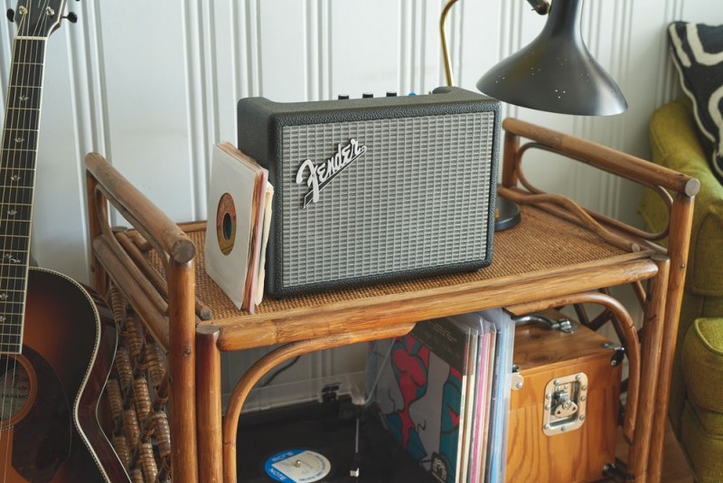 fender-brings-its-audio-expertise-to-the-wireless-world-with-monterey-and-newport-bluetooth-speakers7