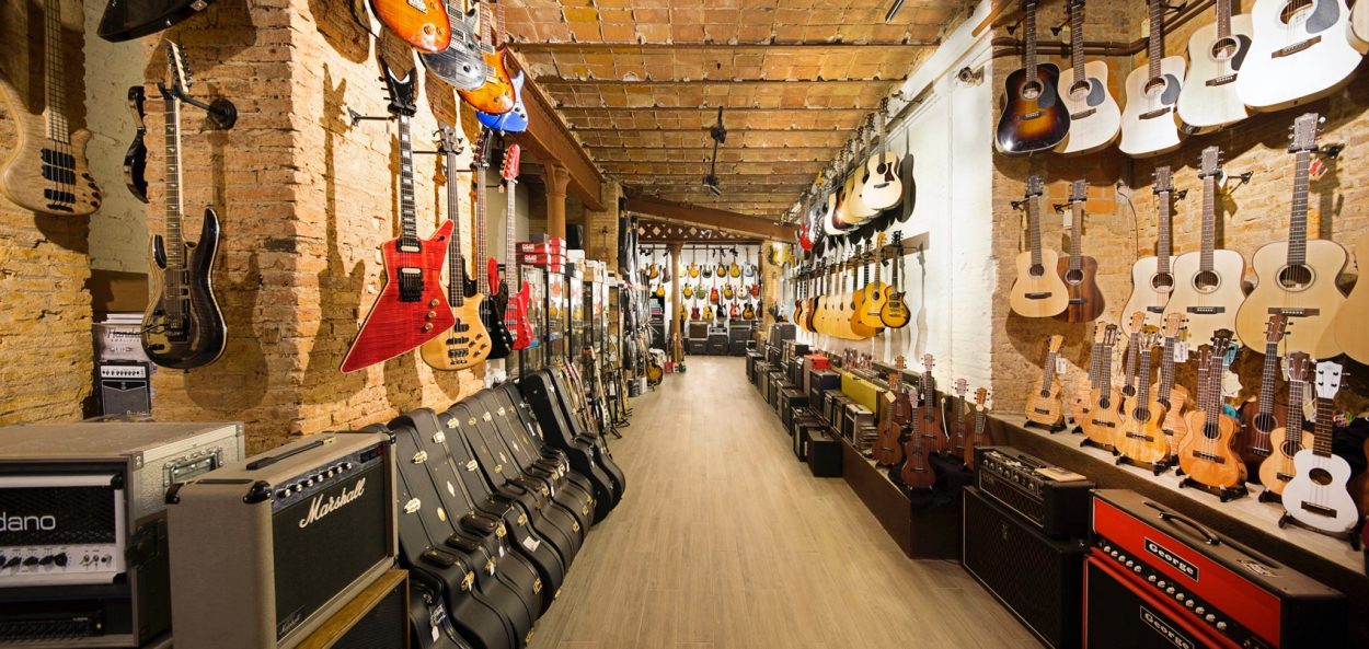 fanatic guitars shop