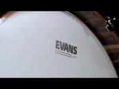 Cobertura total con UV Bass Drumheads de Evans