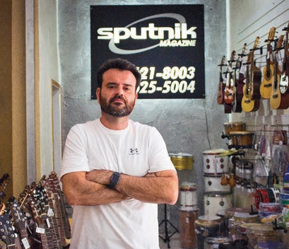 Pedro Ormelezi propietario de Sputnik Magazine