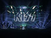 La gira mundial “End of the Road” de KISS, se iluminó con DARTZ 360 de Elation