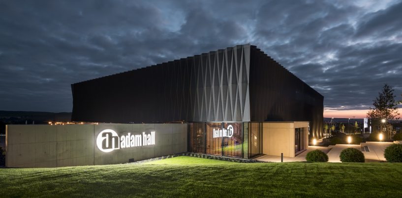 El Adam Hall Experience Center recibe ICONIC AWARD: Innovative Architecture 2019
