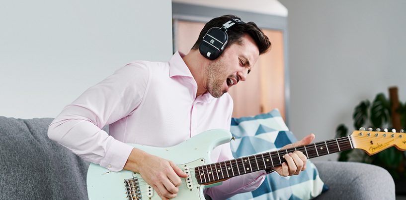 Boss lanza auriculares Waza-Air con amplificador de guitarra incorporado