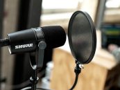 Shure presenta nuevo micrófono MV7X para podcast