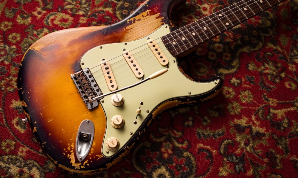 fender john frusciante 1200x675