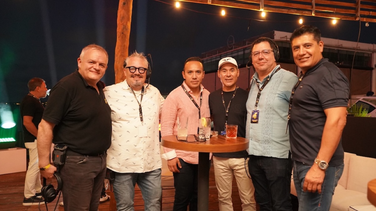 claypaky riviera 1200x675