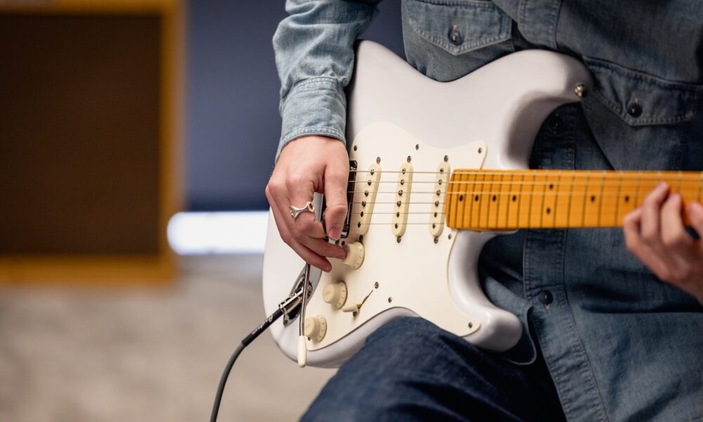 fender american ultra luxe 1200x675