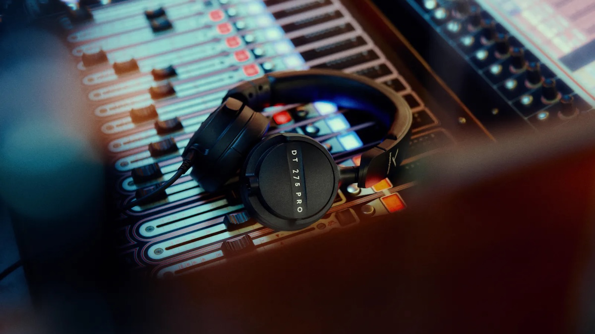 beyer dt 275 pro 1200x675
