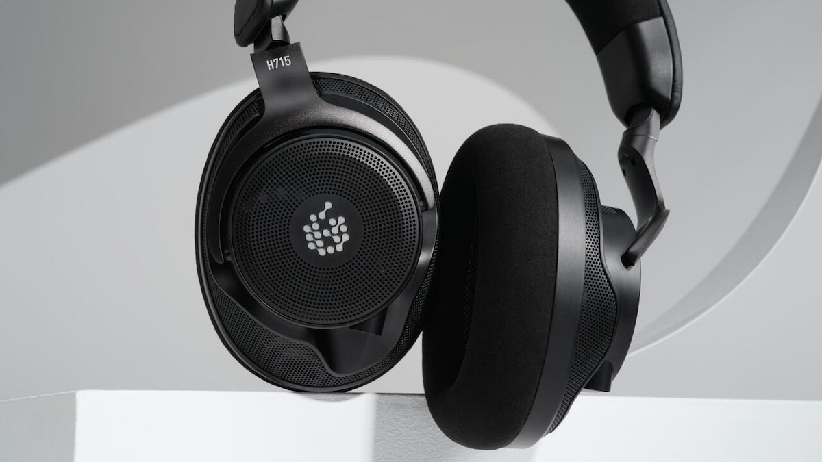 adam audio h715 1200x675
